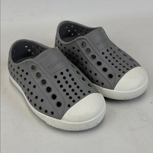 NATIVE Jefferson Gray SlipOn Water Shoes Size C4